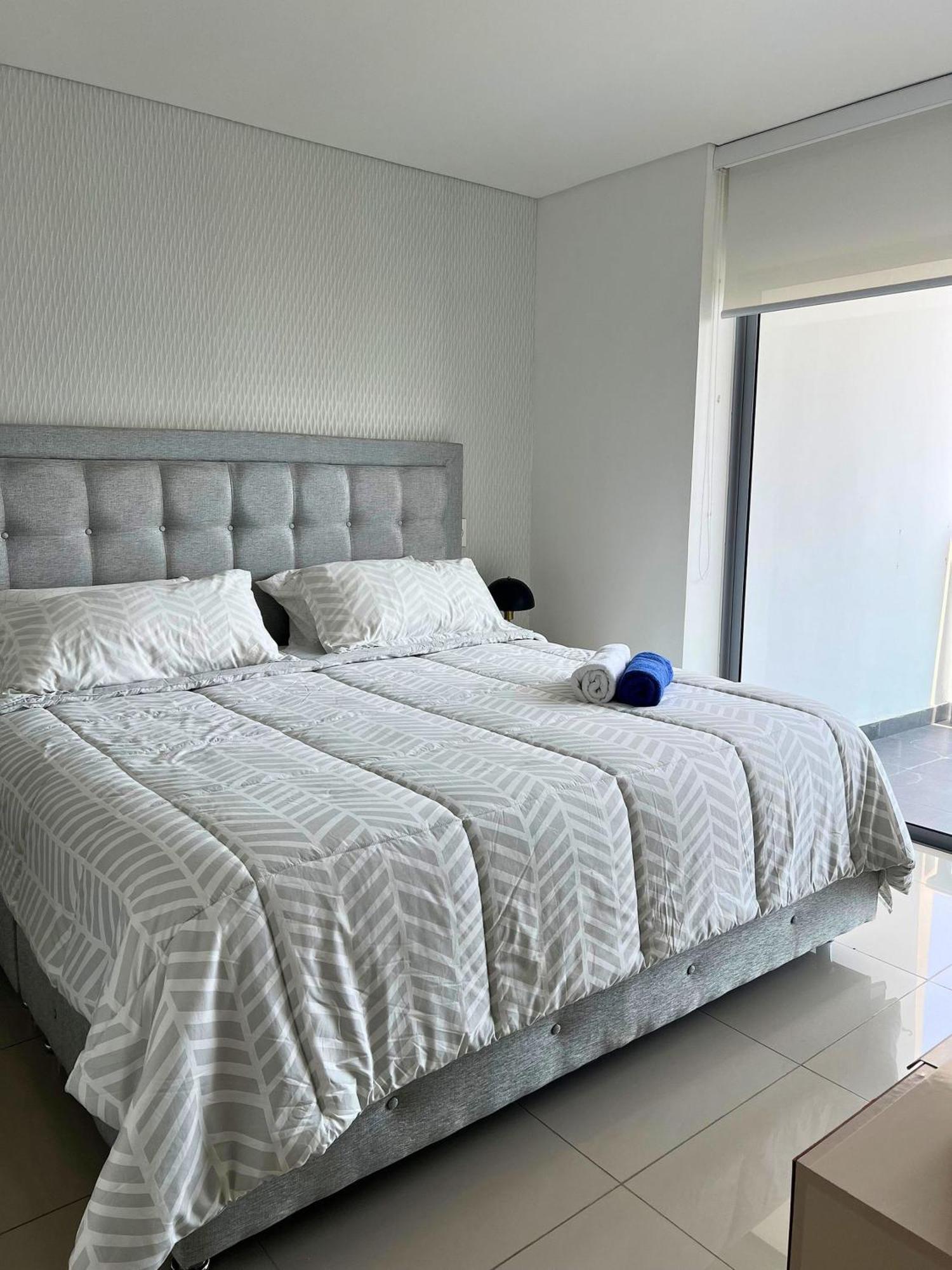 Chic Near It Cartagena